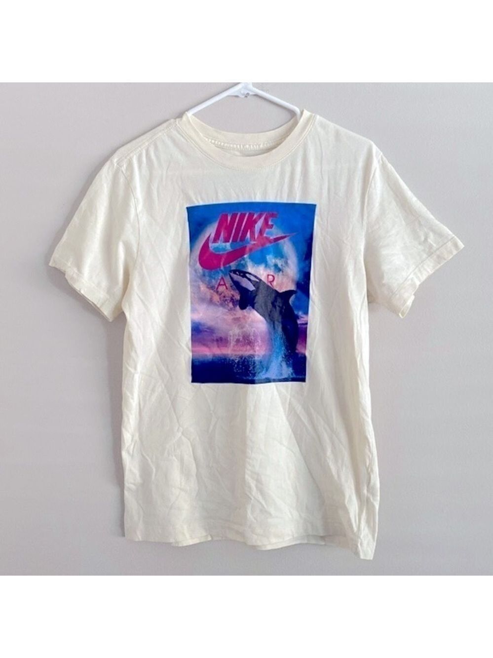 Nike Free Willy graphic tee shirt